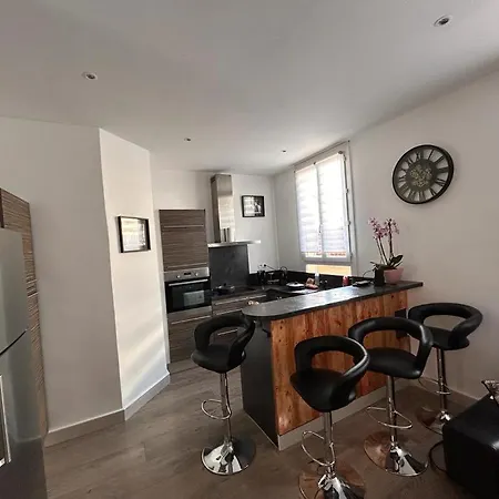 Pantheon Apartment